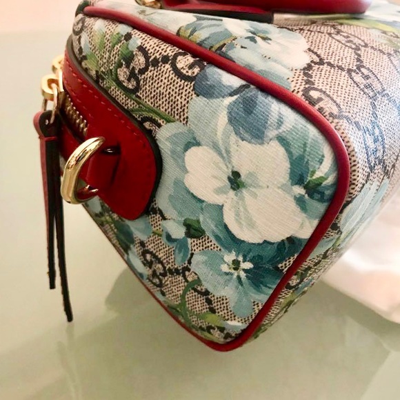 ❌SOLD❌ Gucci Blue Blooms Mini Boston Bag - Picture 7 of 10